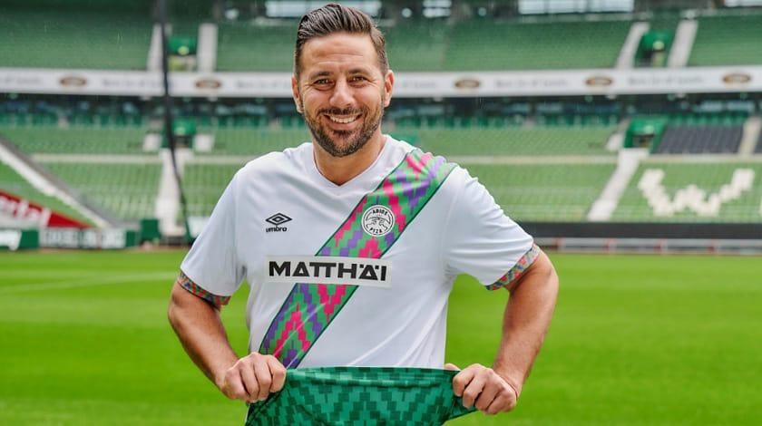 Despedida de Claudio Pizarro: un repaso a la trayectoria del futbolista peruano con más títulos en Europa